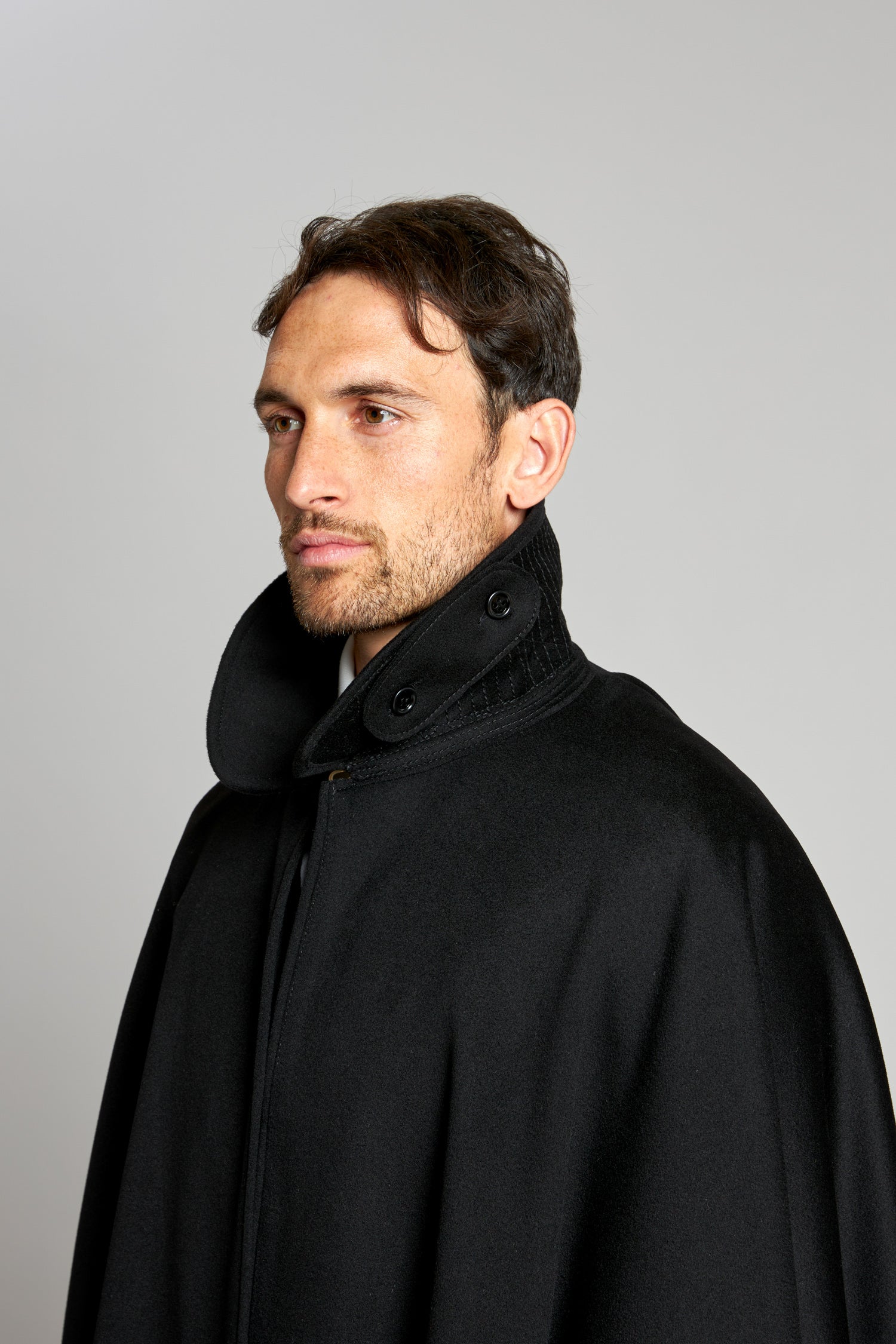 15-18 Velour LP Black