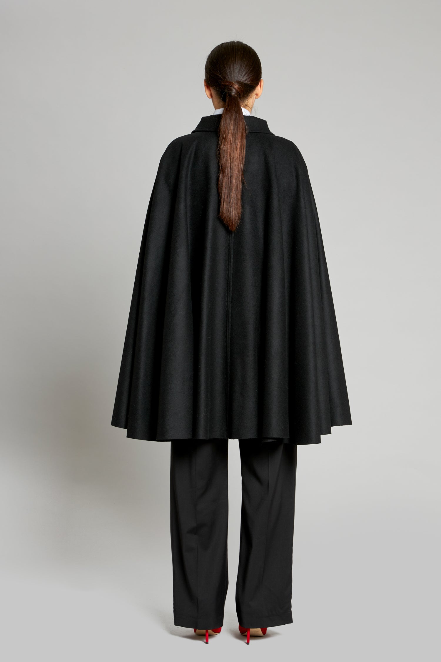 15-18 Velour LP Black