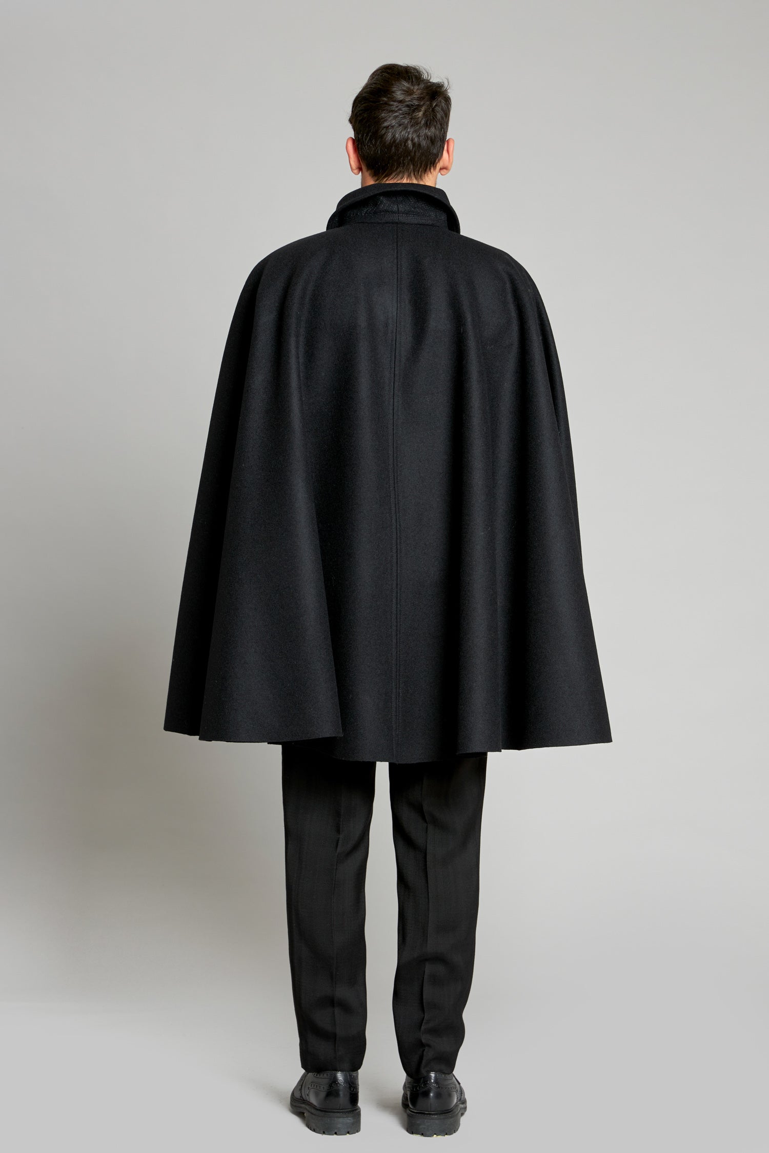 15-18 Panno Laguna Black