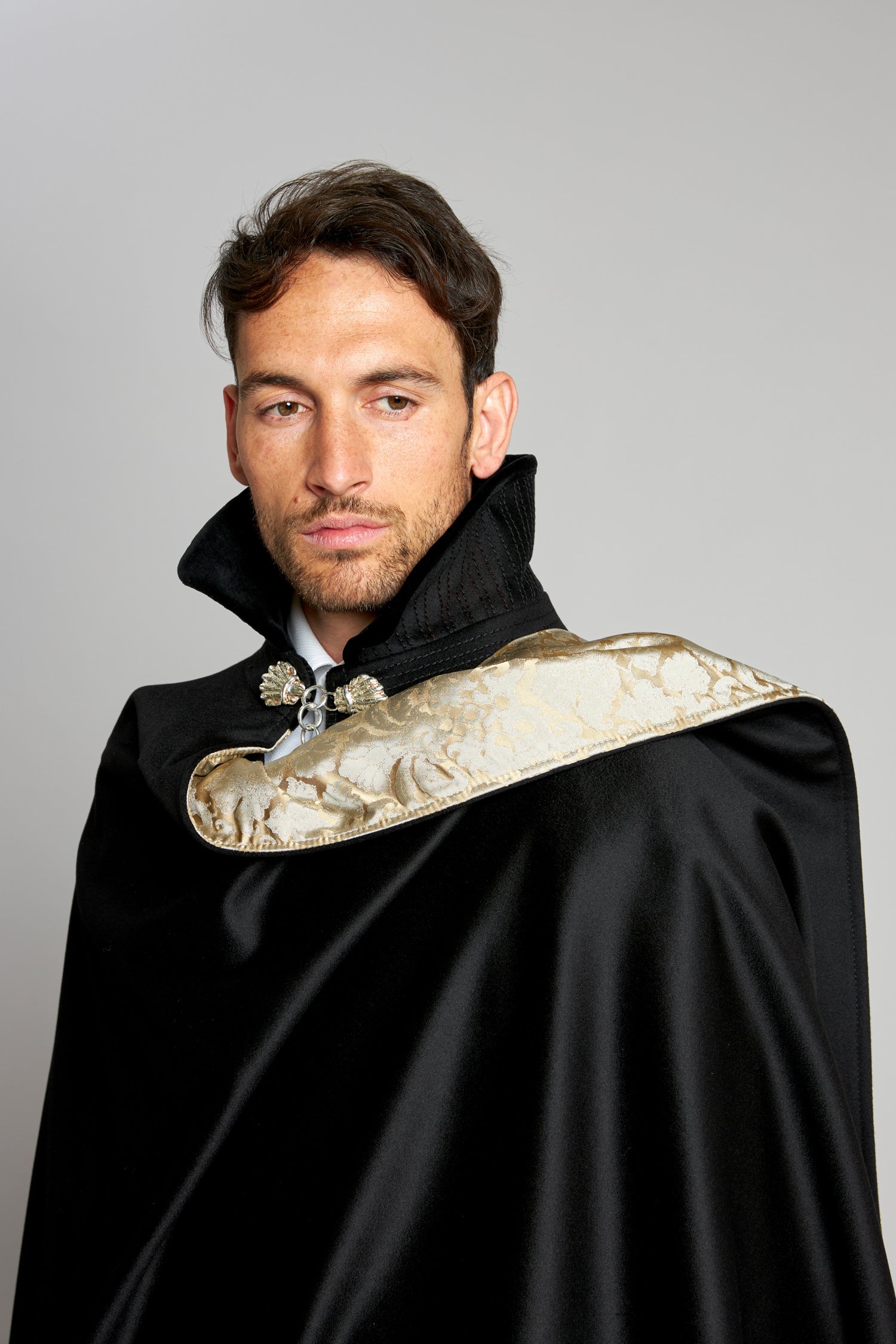 1600 Velour LP Black