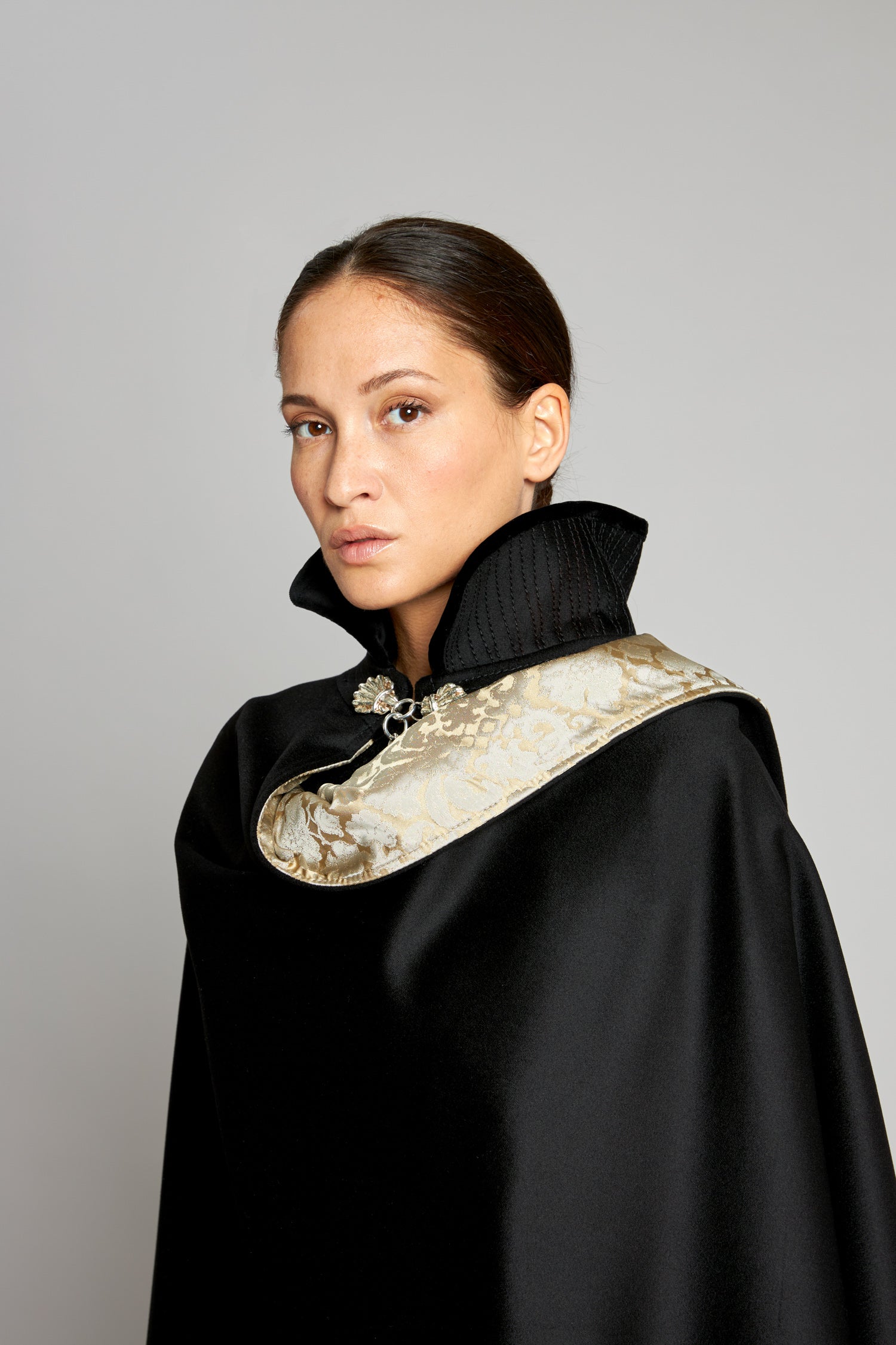 1600 Velour LP Black