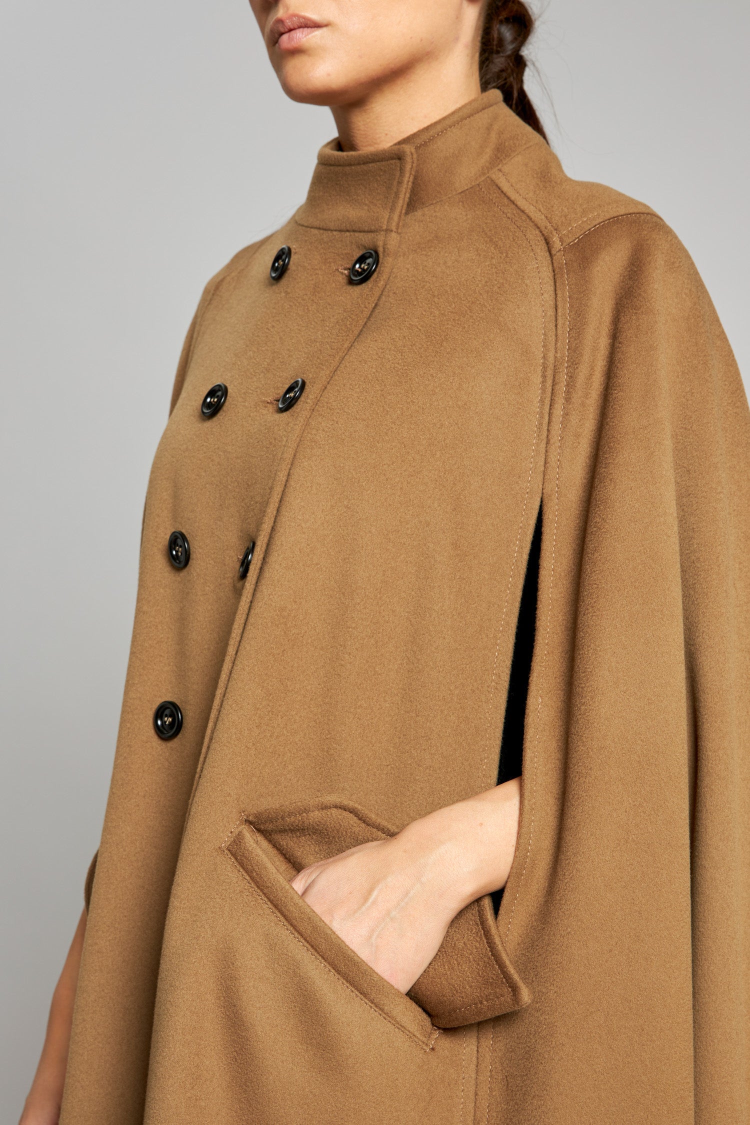 Hepburn Velour LP Camel