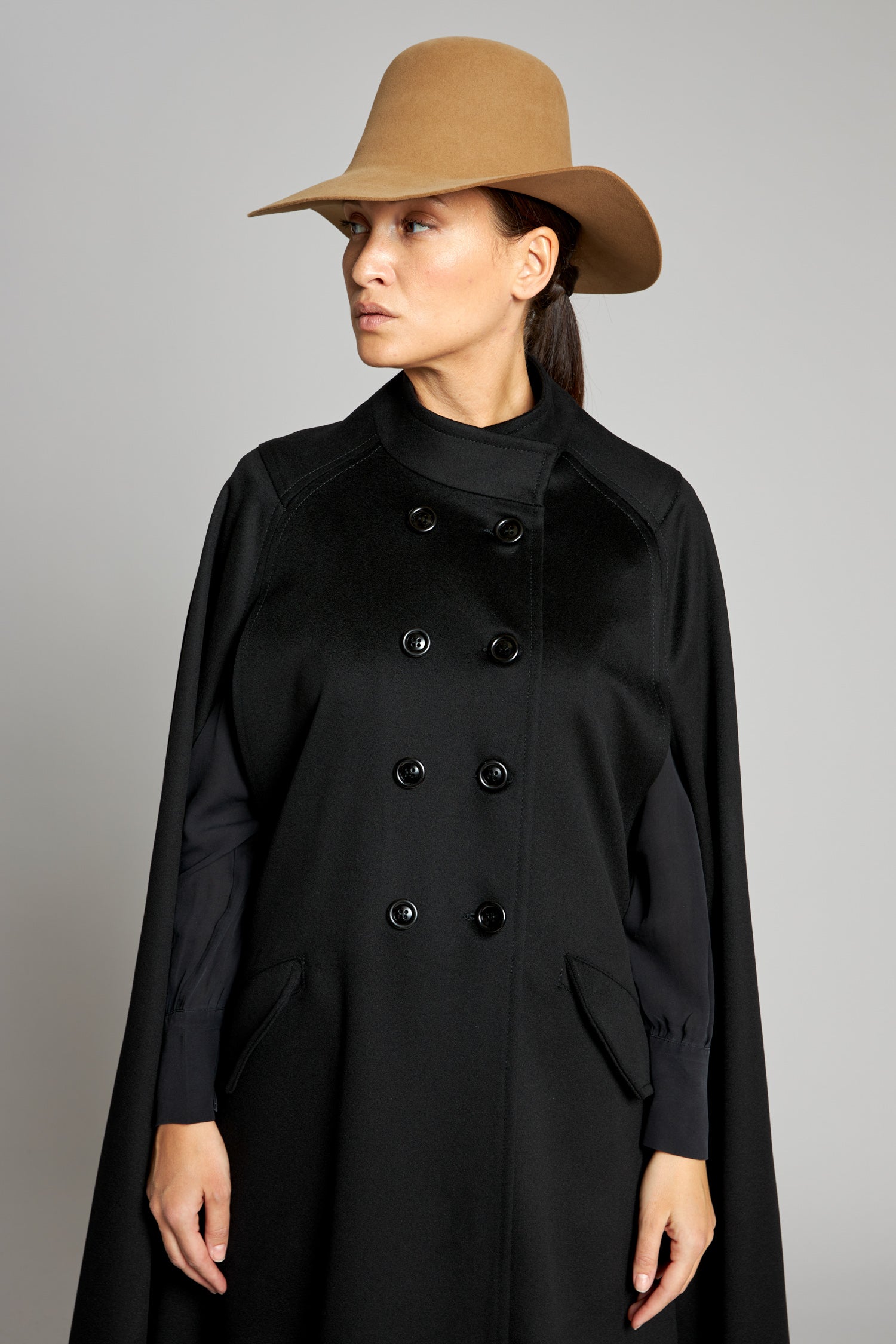 Hepburn Panno Laguna Black