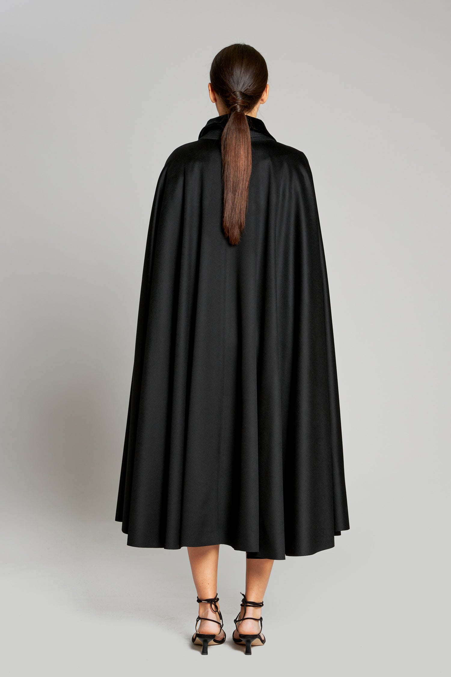 Lustrissimo Panno Laguna Black